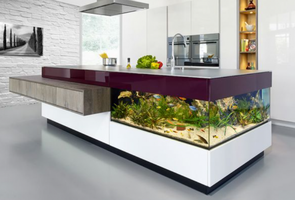 Aquarium modern dan canggih dengan desain meja terintegrasi